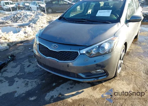 2016 Kia Forte Ex z USA, uszkodzony, nr VIN KNAFZ4A84G5529893